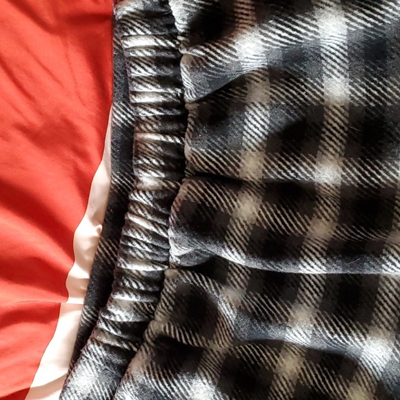 Asymmetrical Fringe Skirt - Picture 5 of 6